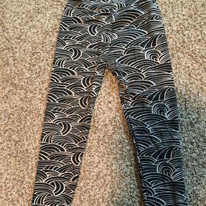 LuLaRoe Patterned Tween Leggings